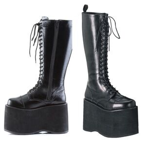 Demonia Lace Up Platform Boots Mega 602